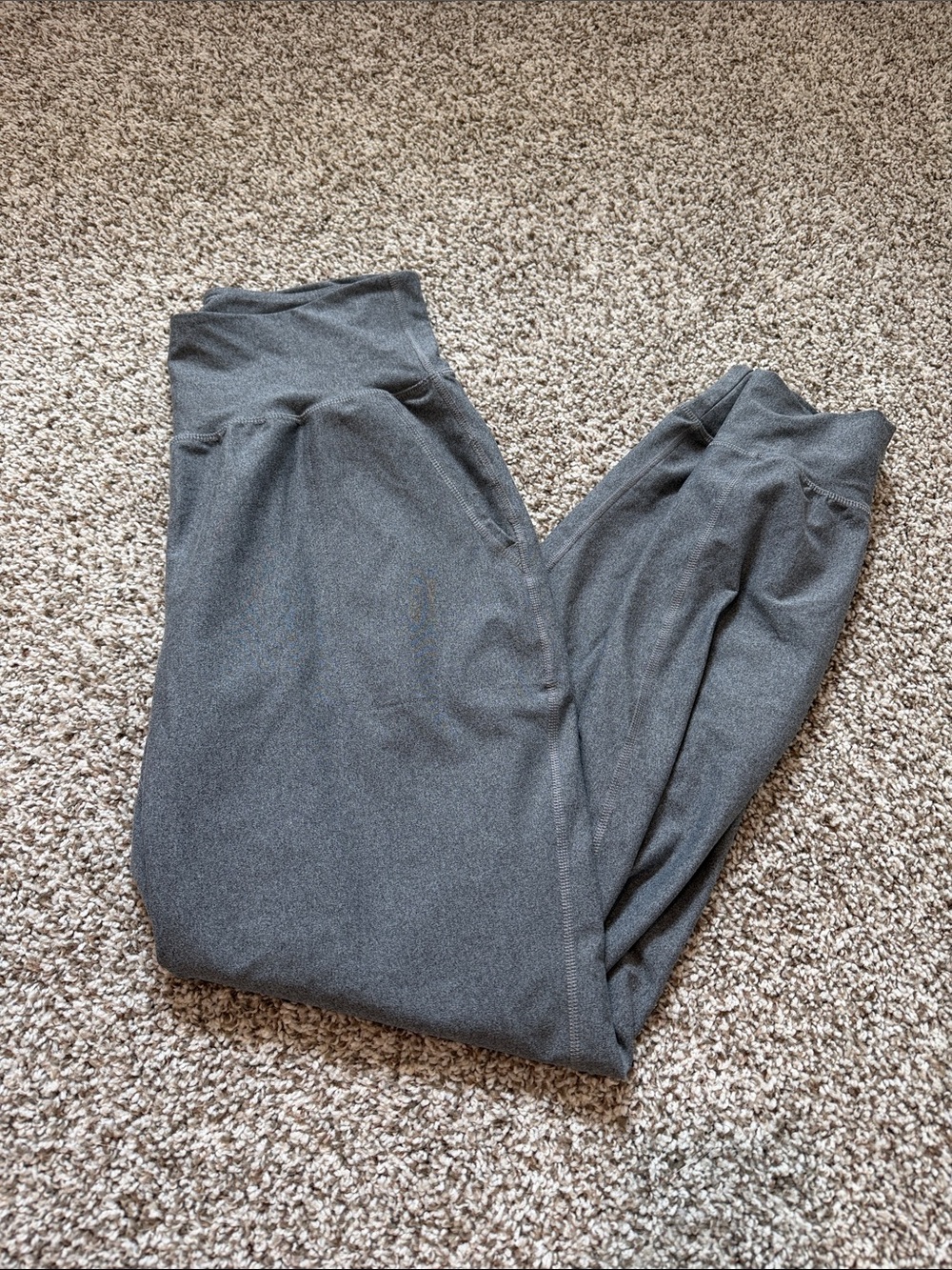 🌿 Old Navy Gray High-Rise Active Leggings